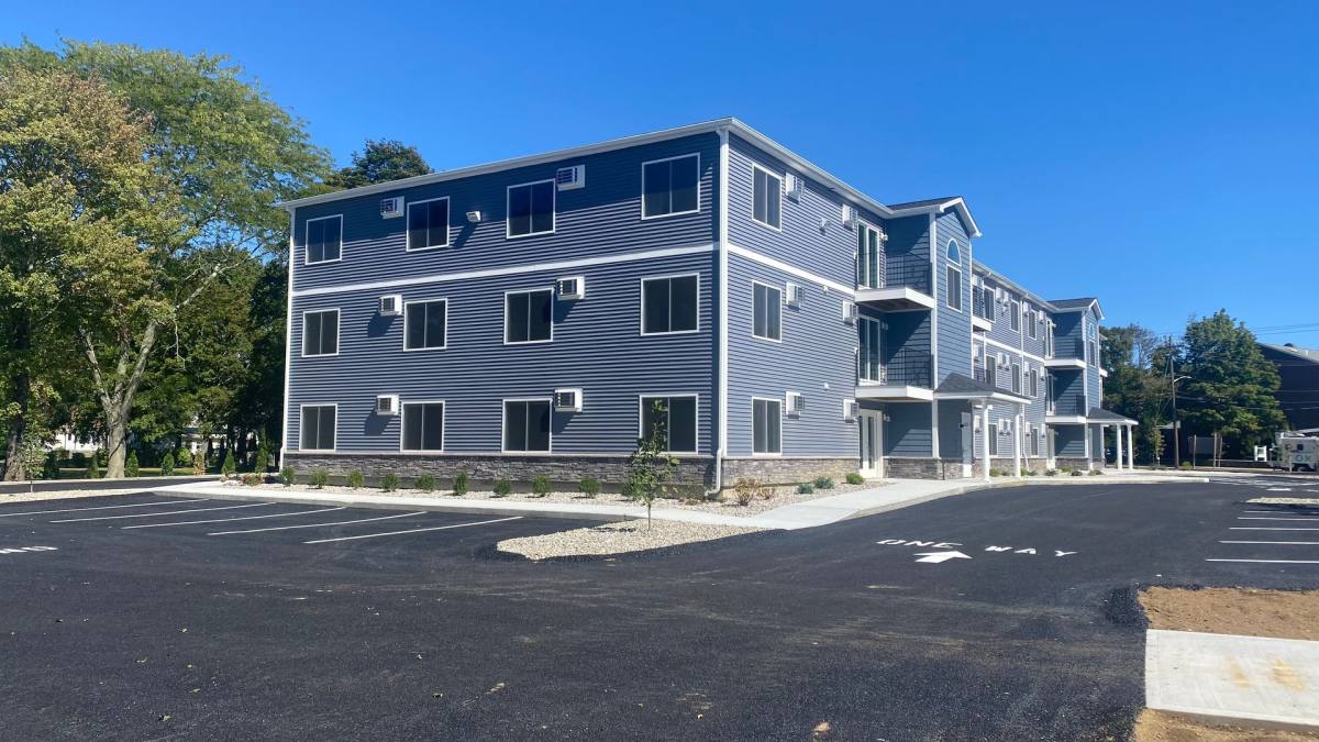 Apartment for rent at 1067 Mendon Rd, Woonsocket, RI 02895