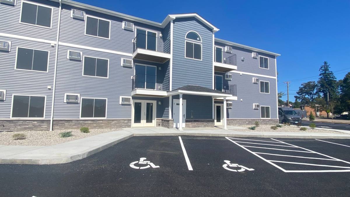 Apartment for rent at 1067 Mendon Rd, Woonsocket, RI 02895
