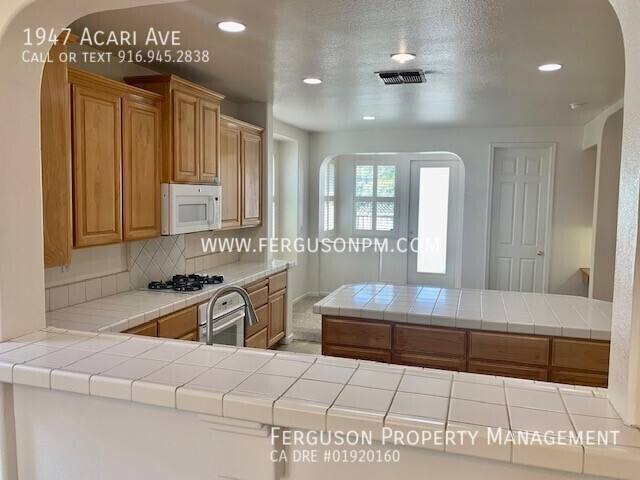 House for rent at 1947 Acari Ave, Sacramento, CA 95835