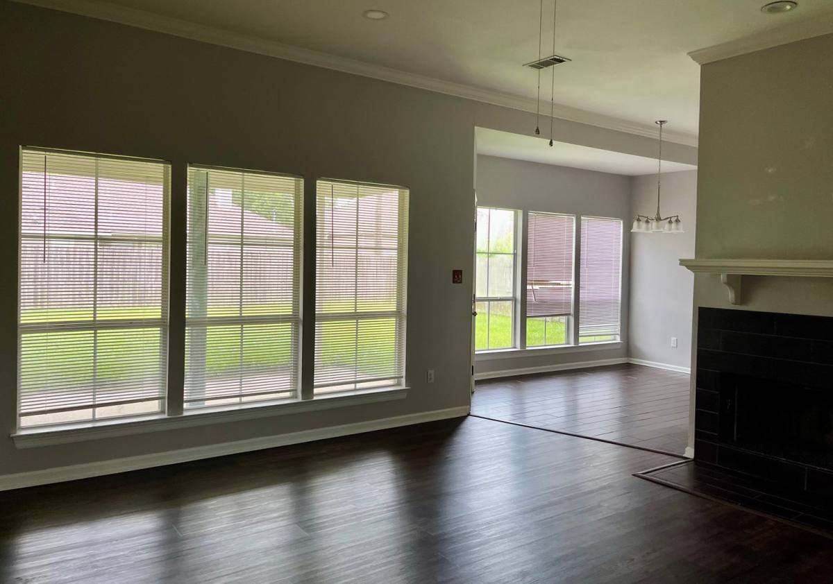 House for rent at 303 Briarhaven Dr, Baton Rouge, LA 70810