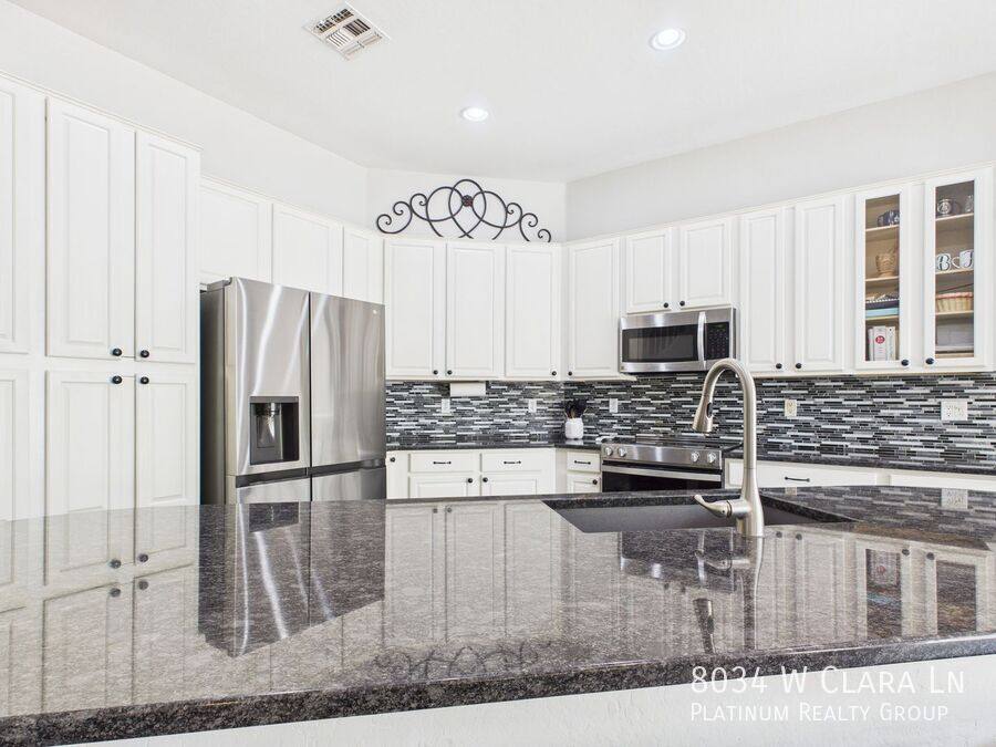 House for rent at 8034 W Clara Lane, Peoria, AZ 85382