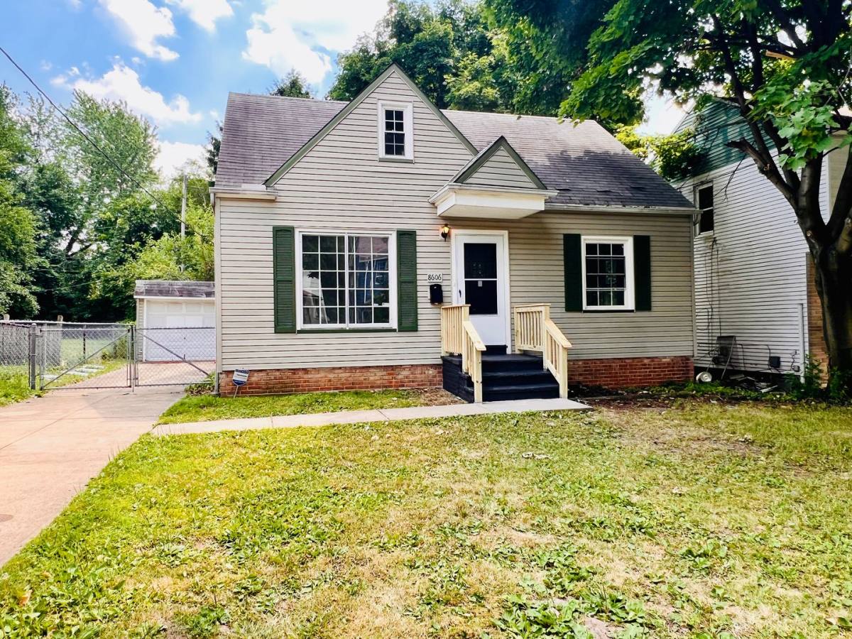 House for rent at 8606 Rosewood Ave, Cleveland, OH 44105