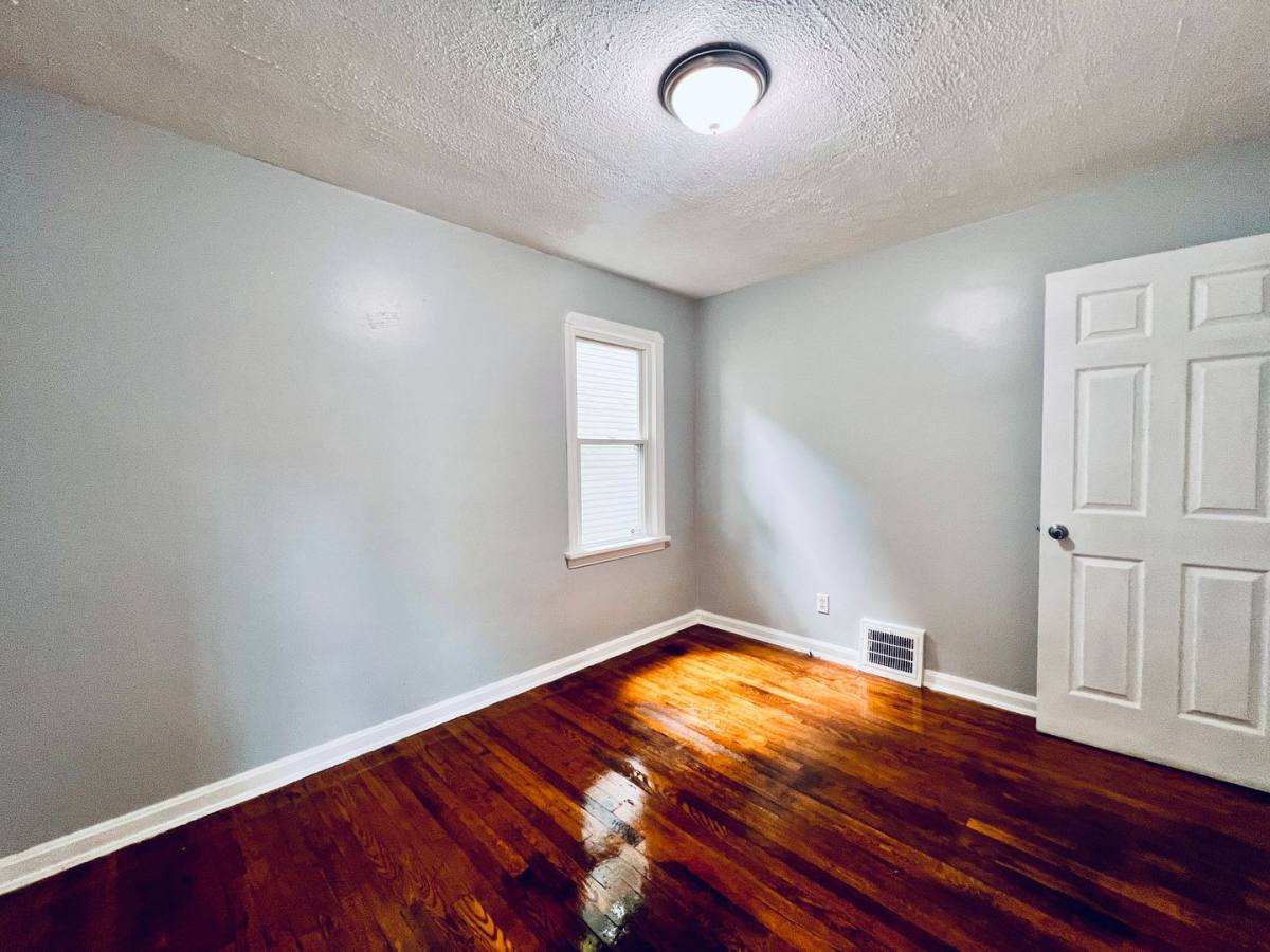 House for rent at 8606 Rosewood Ave, Cleveland, OH 44105