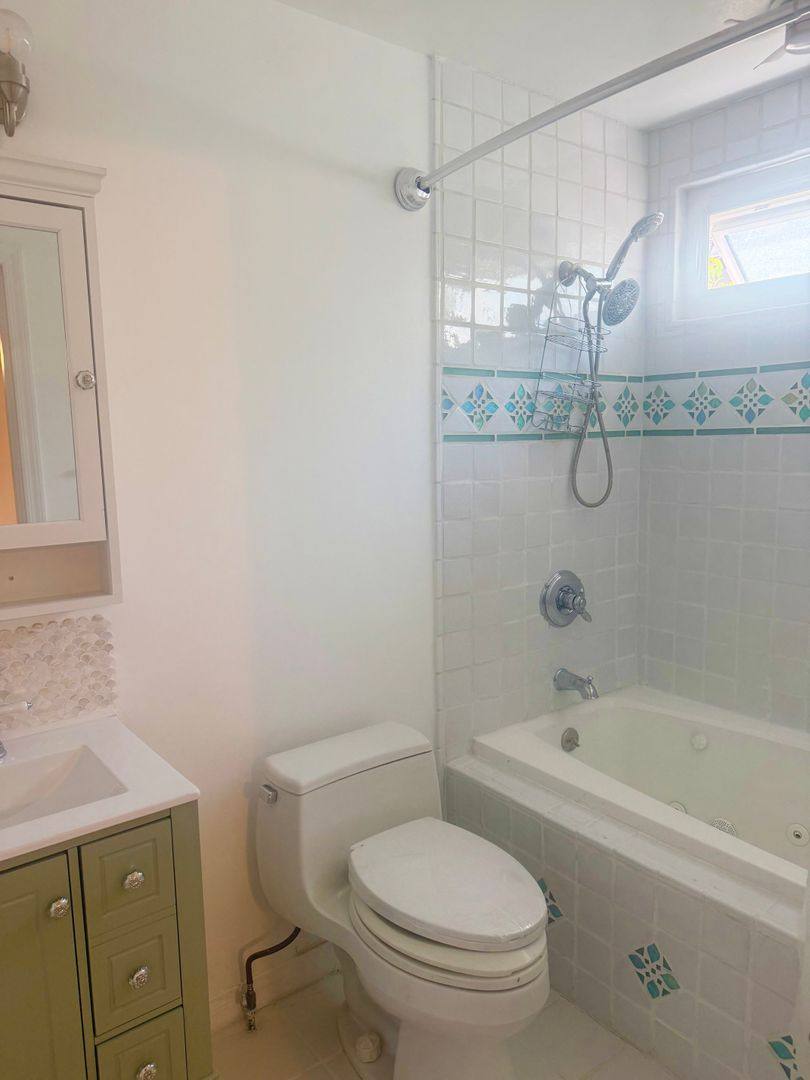 House for rent at 528 N Maria Ave, Redondo Beach, CA 90277