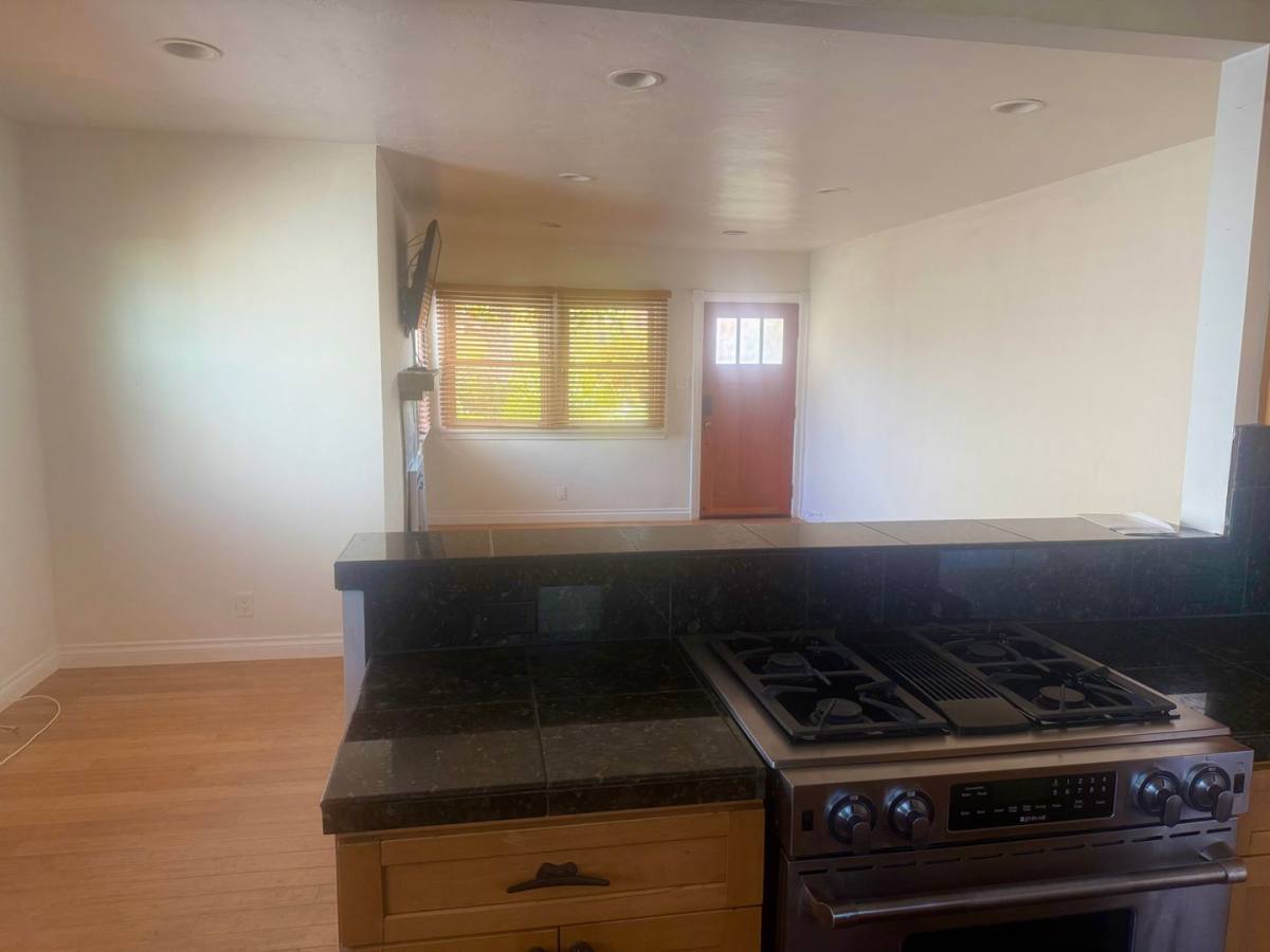 House for rent at 528 N Maria Ave, Redondo Beach, CA 90277