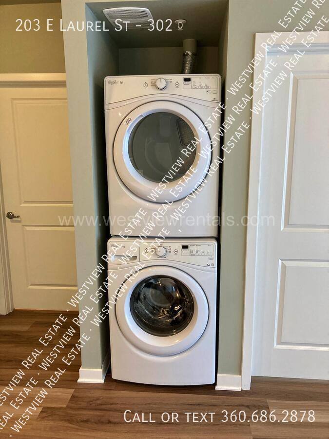 Apartment for rent at 203 E Laurel St #302, Bellingham, WA 98225