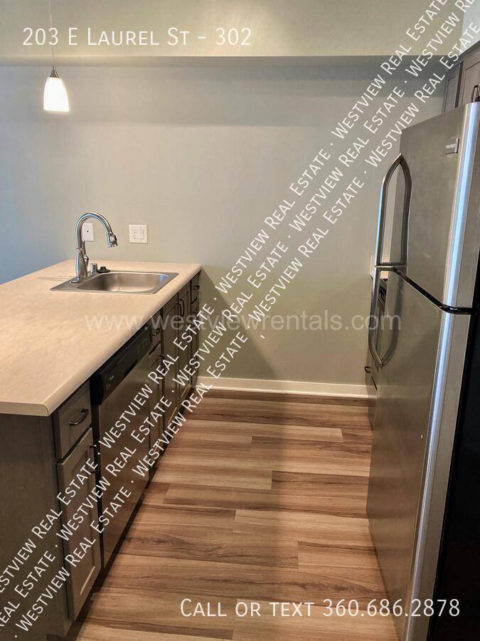 Apartment for rent at 203 E Laurel St #302, Bellingham, WA 98225