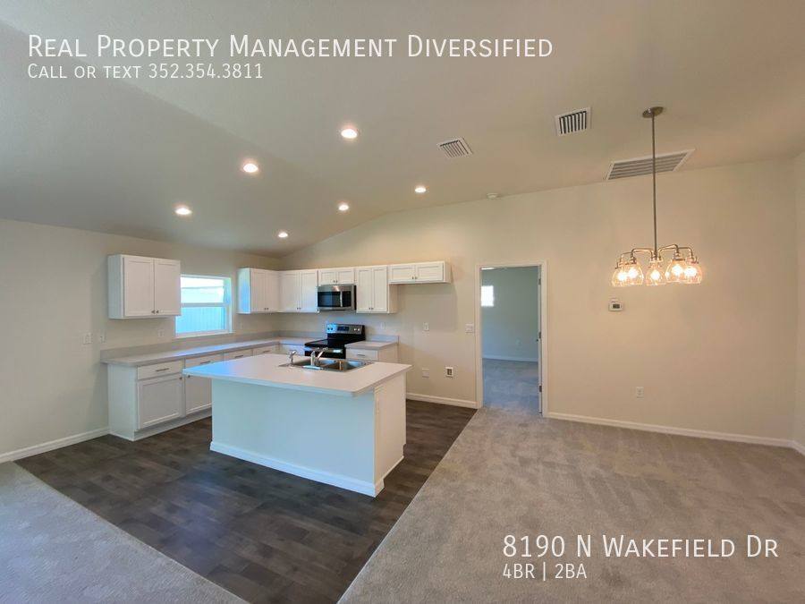 House for rent at 8190 N Wakefield Dr, Dunnellon, FL 34434