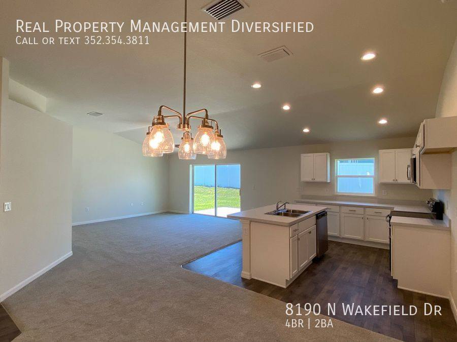 House for rent at 8190 N Wakefield Dr, Dunnellon, FL 34434