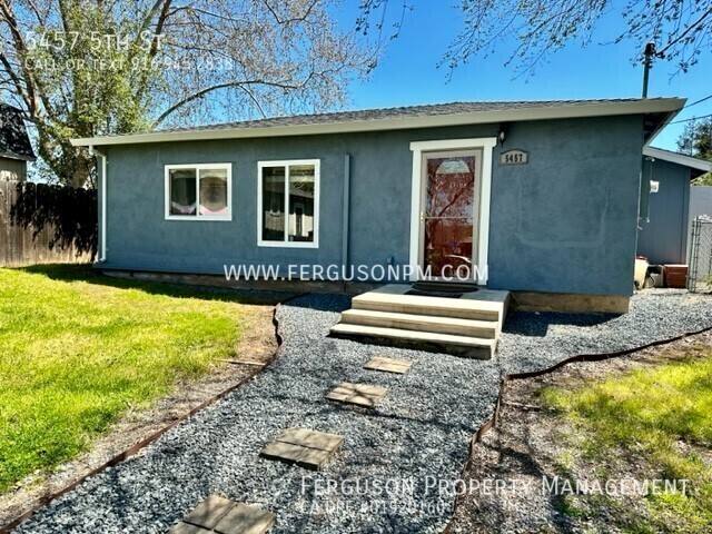 House for rent at 5457 5th St, Rocklin, CA 95677