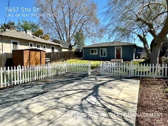 House for rent at 5457 5th St, Rocklin, CA 95677