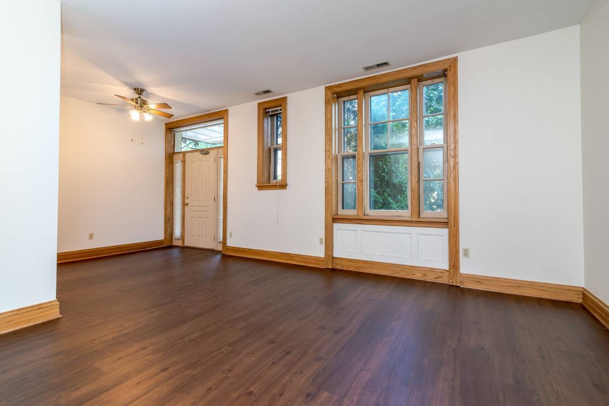Apartment for rent at 614 Portland Ave, Saint Paul, MN 55102