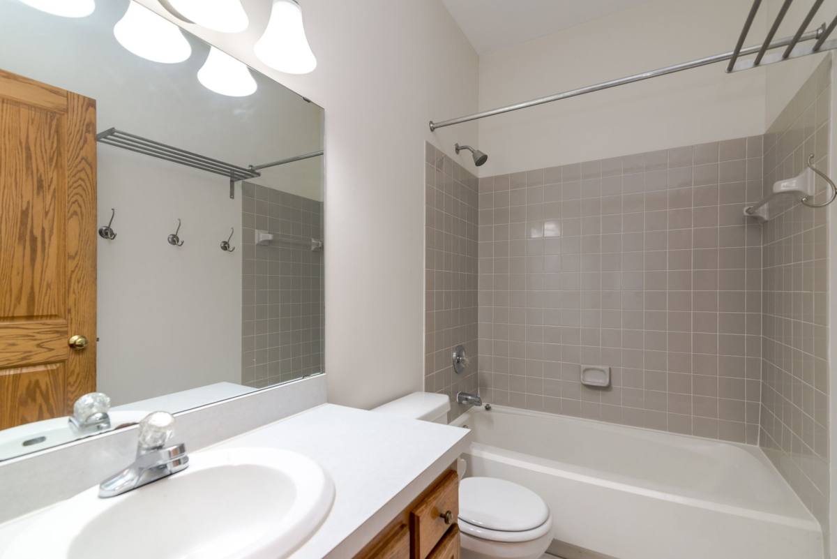 Apartment for rent at 614 Portland Ave, Saint Paul, MN 55102