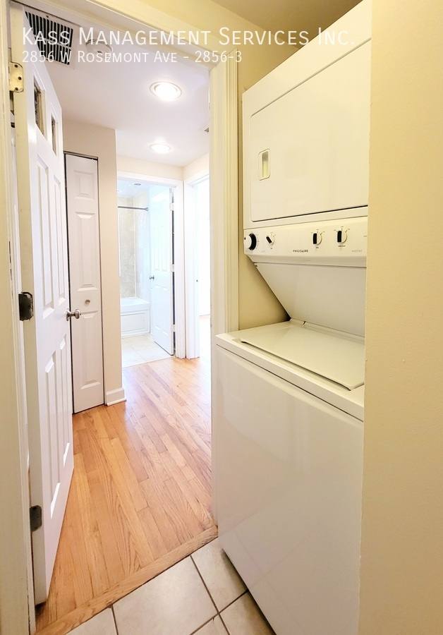 Apartment for rent at 2856 W Rosemont Ave #3, Chicago, IL 60659