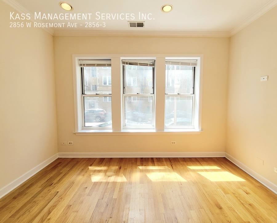 Apartment for rent at 2856 W Rosemont Ave #3, Chicago, IL 60659