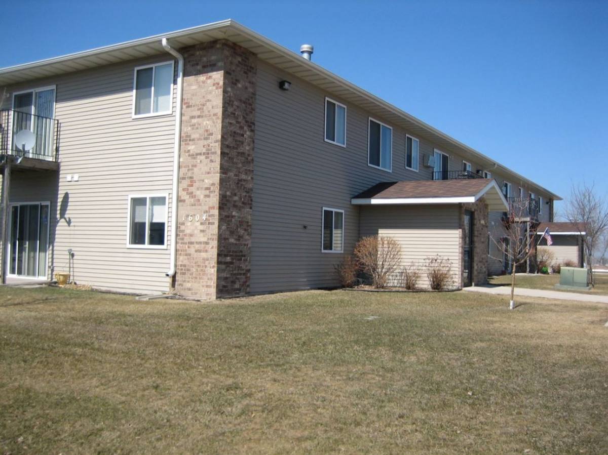 Apartment for rent at 1604 1st Ave N, Wheaton, MN 56296
