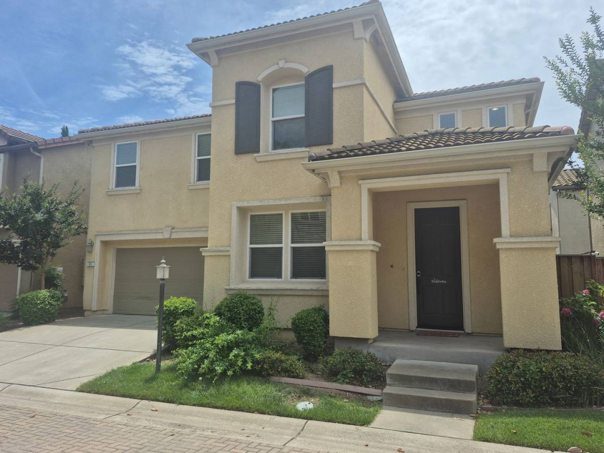 House for rent at 11 Long Warf Place, Sacramento, CA 95835