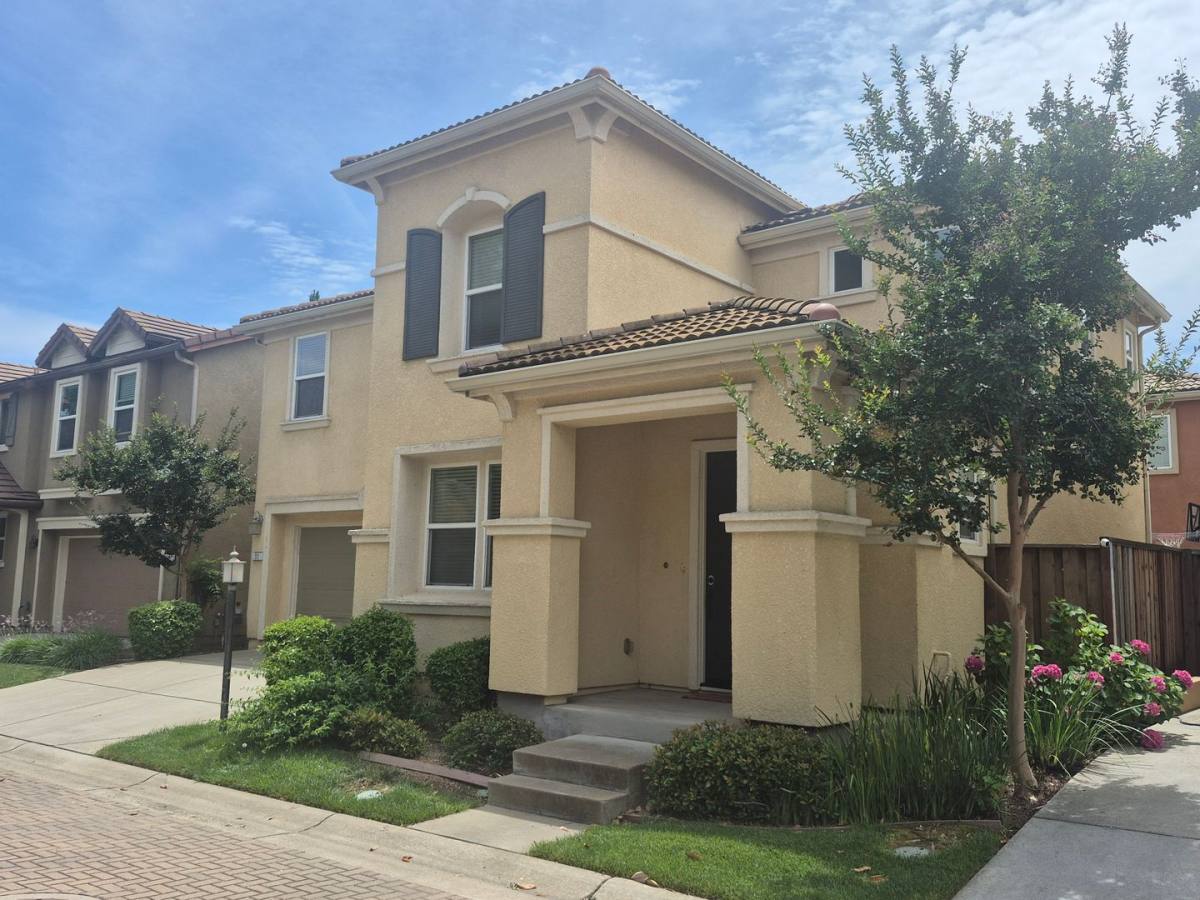 House for rent at 11 Long Warf Place, Sacramento, CA 95835
