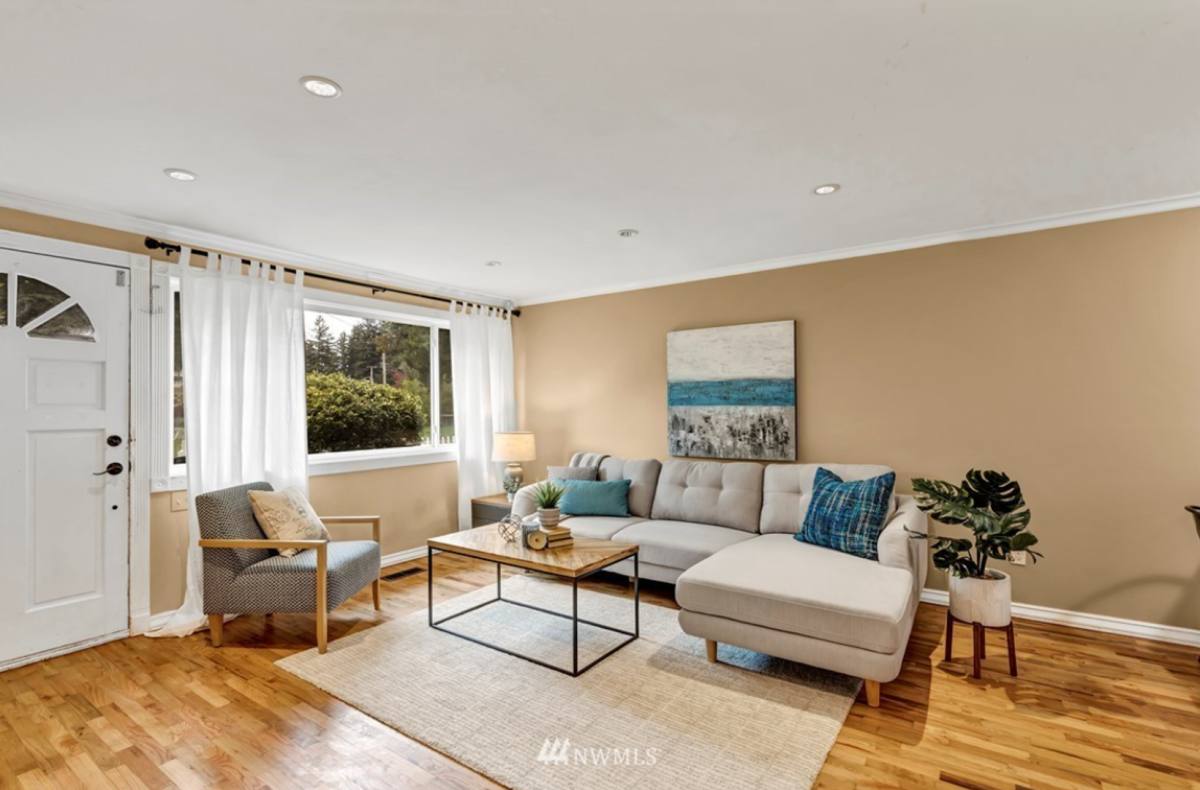 House for rent at 16721 NE 9th St, Bellevue, WA 98008
