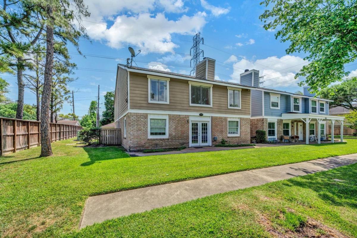 House for rent at 770 Memorial Mews St, Houston, TX 77079