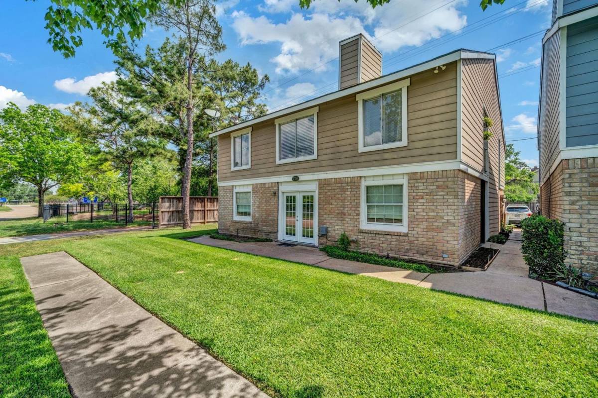 House for rent at 770 Memorial Mews St, Houston, TX 77079