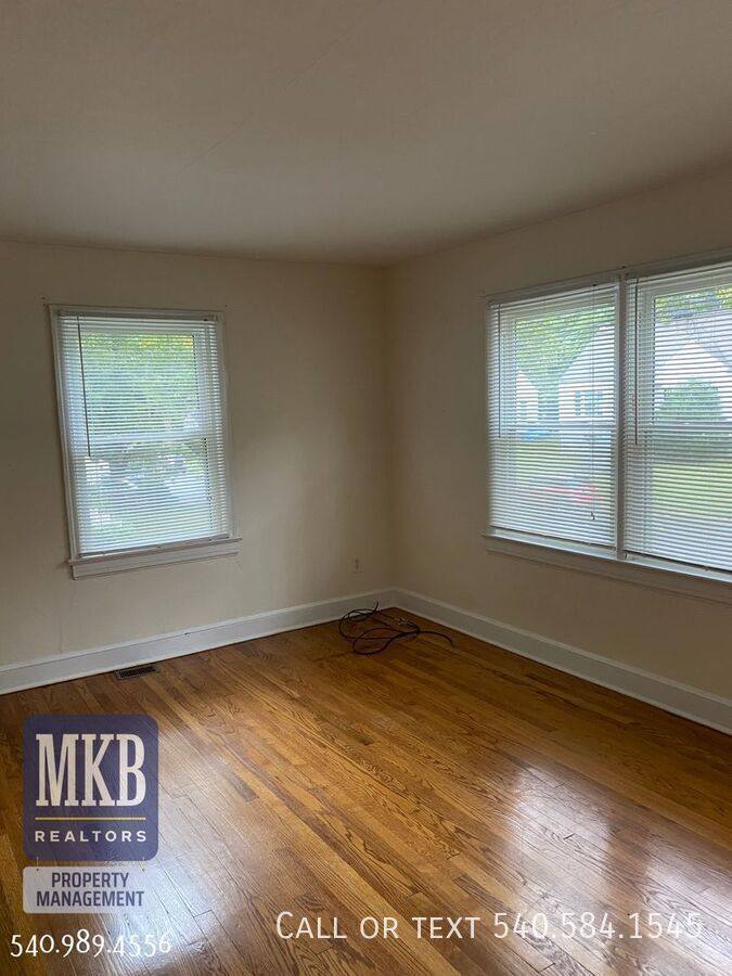 House for rent at 2742 Lansing Dr, Roanoke, VA 24015