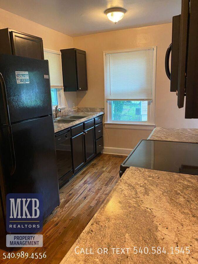 House for rent at 2742 Lansing Dr, Roanoke, VA 24015
