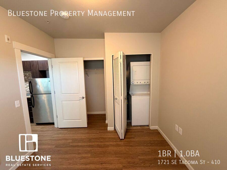 Apartment for rent at 1721 SE Tacoma St #410, Portland, OR 97202