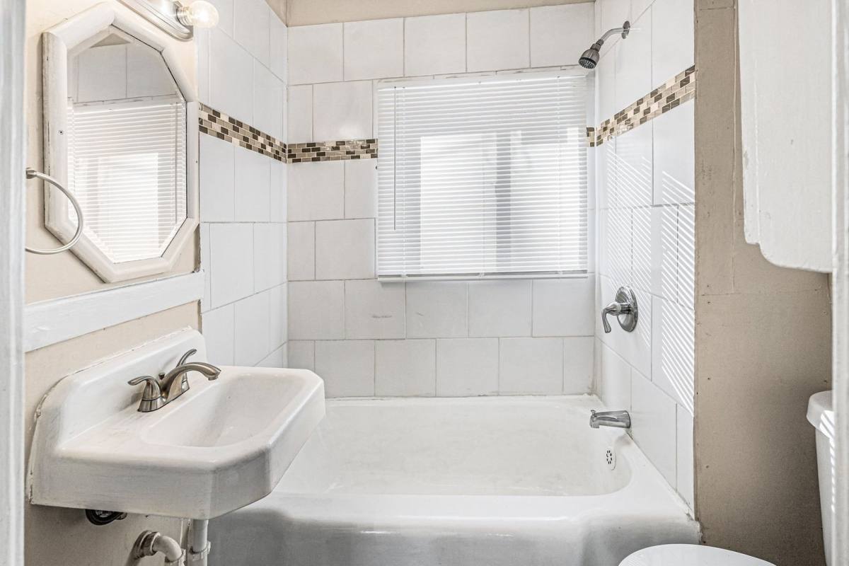 House for rent at 5713 Brooklyn Ave, Kansas City, MO 64130