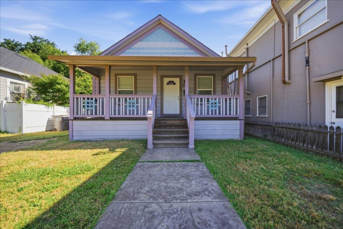 House for rent at 3153 2nd Ave, Sacramento, CA 95817