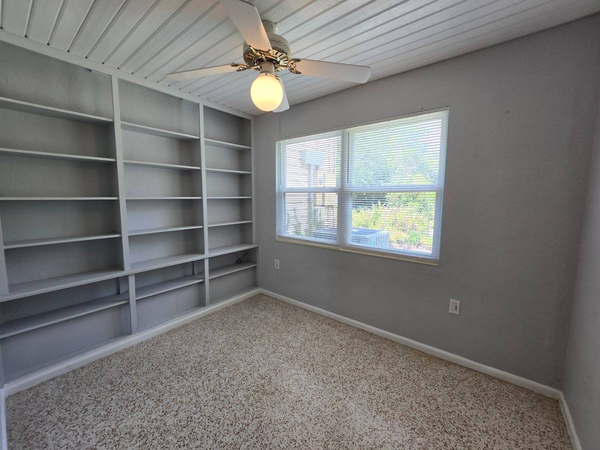 Apartment for rent at 6346 Beechwood Ave, Sarasota, FL 34231