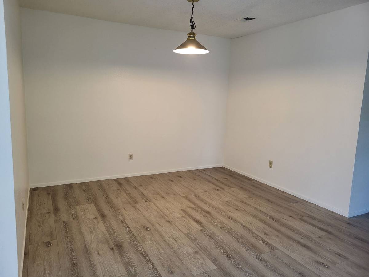 Apartment for rent at 818 E Tabor Ave -Fountain View Apts, Fairfield, CA 94533