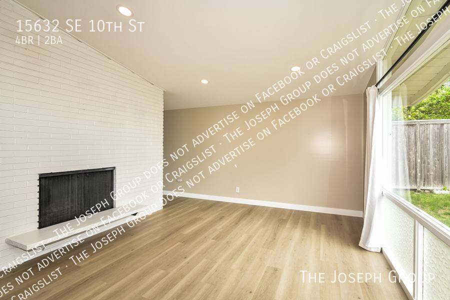 House for rent at 15632 SE 10th St, Bellevue, WA 98008
