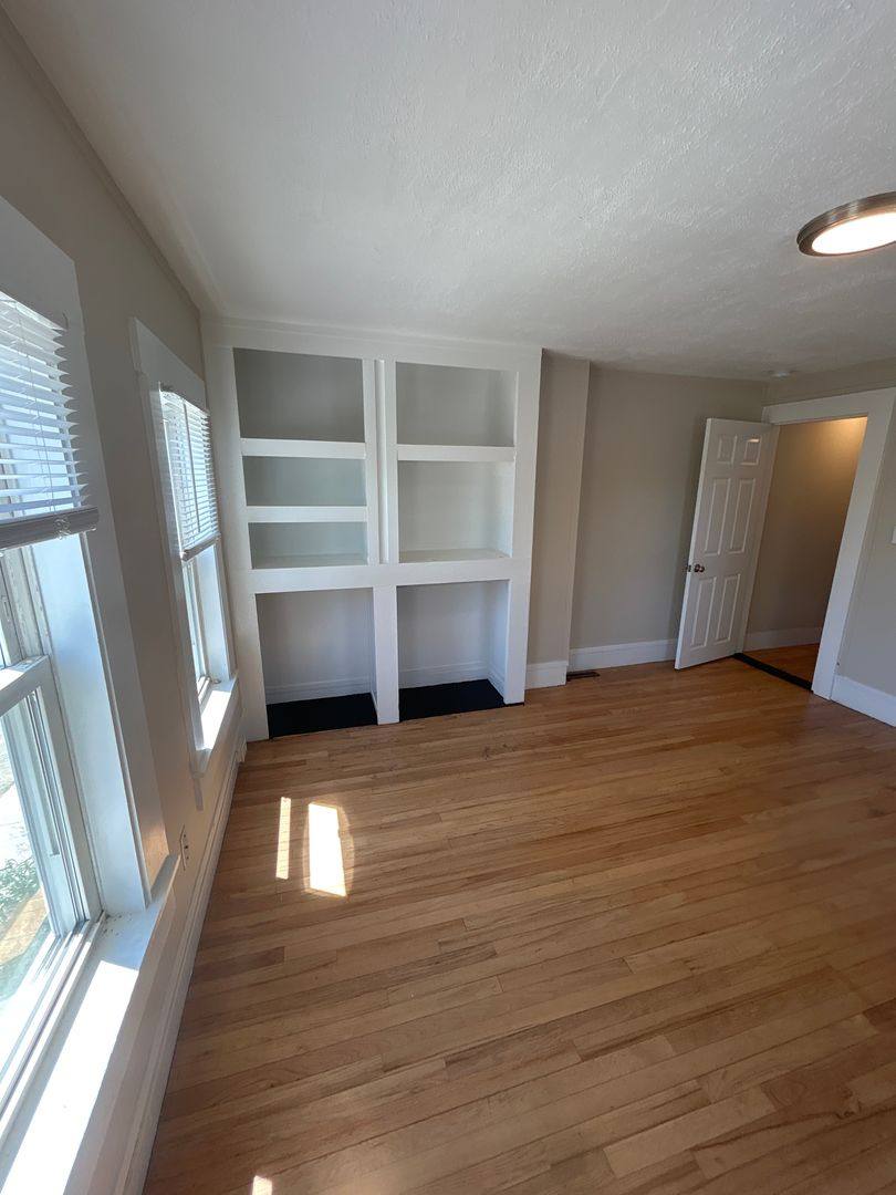 Apartment for rent at 21 Lincoln St #21A, Rochester, NH 03867