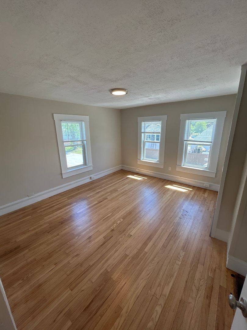 Apartment for rent at 21 Lincoln St #21A, Rochester, NH 03867