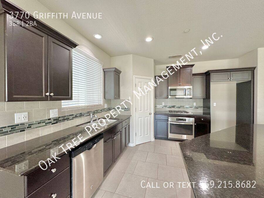House for rent at 3770 Griffith Ave, Clovis, CA 93619