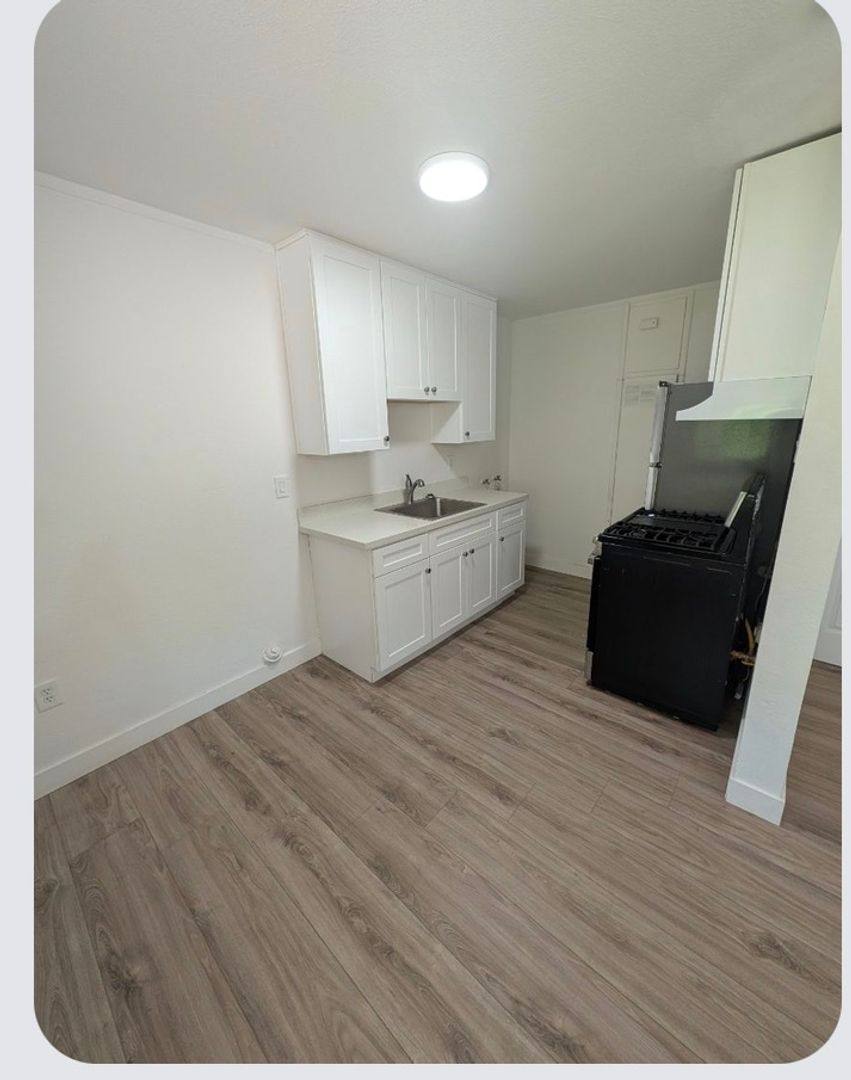 Apartment for rent at 1036 N Olive Ave, Turlock, CA 95380