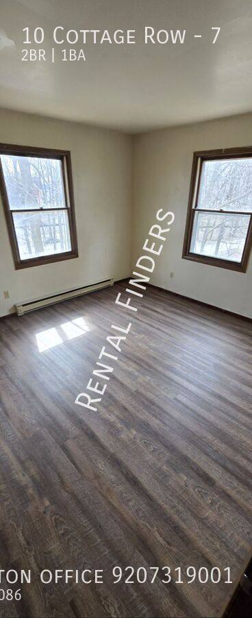 Apartment for rent at 10 Cottage Row #7, Marinette, WI 54143