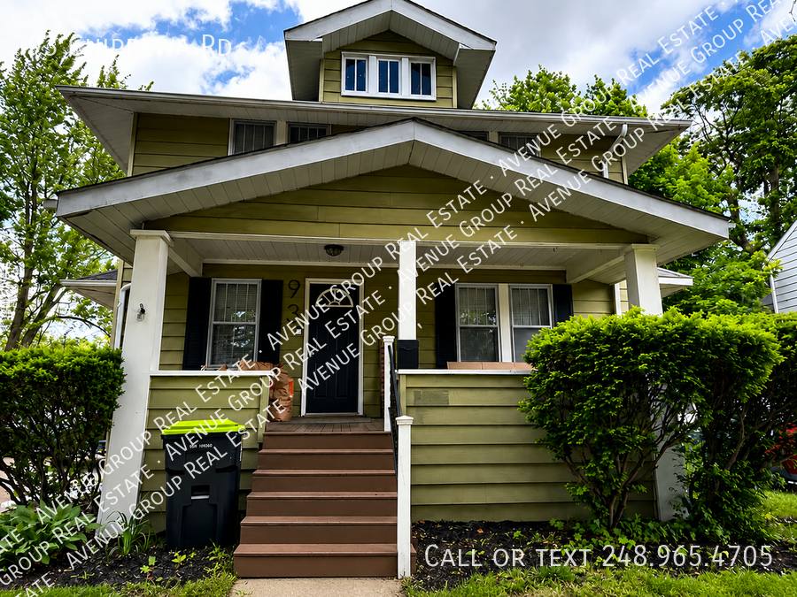 House for rent at 93 Chippewa Rd, Pontiac, MI 48341