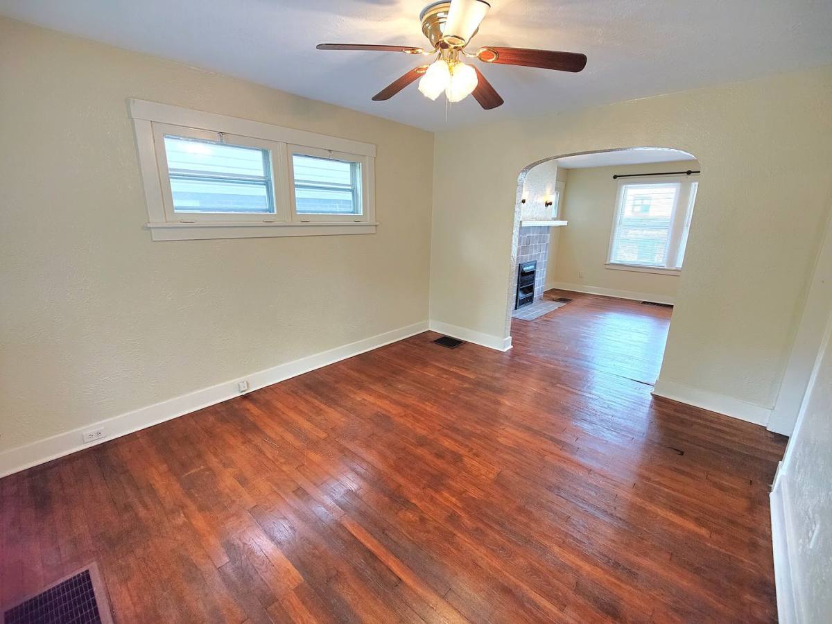 House for rent at 1237 Brookline Blvd, Pittsburgh, PA 15226