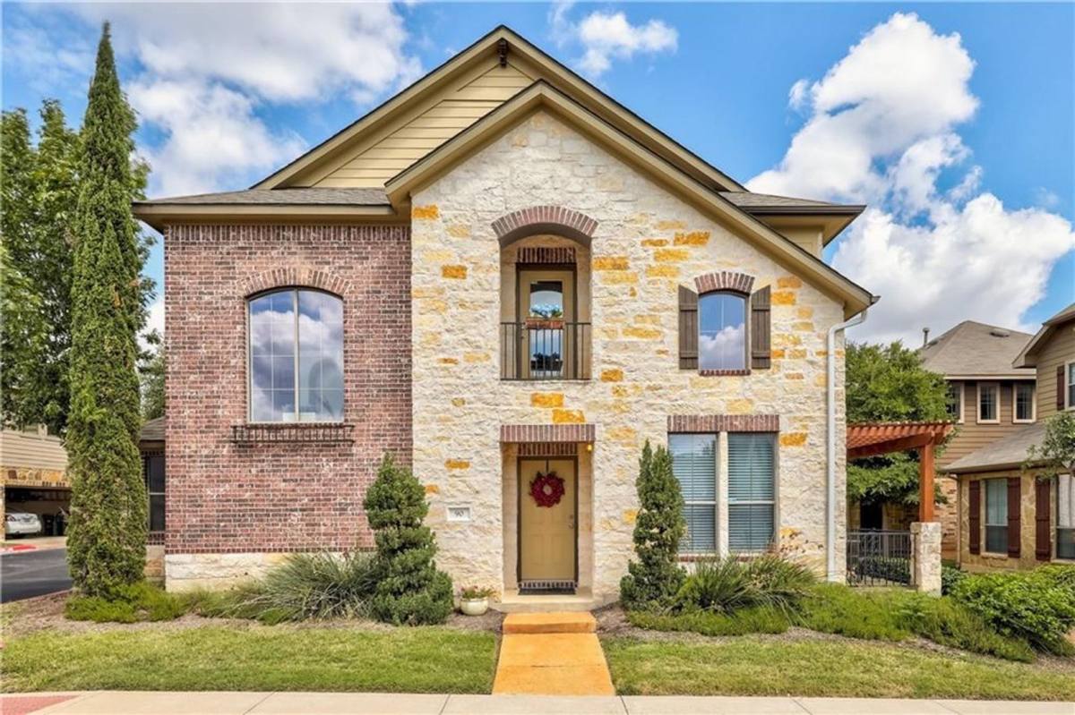 Townhouse for rent at 11400 W Parmer Lane, Cedar Park, TX 78613