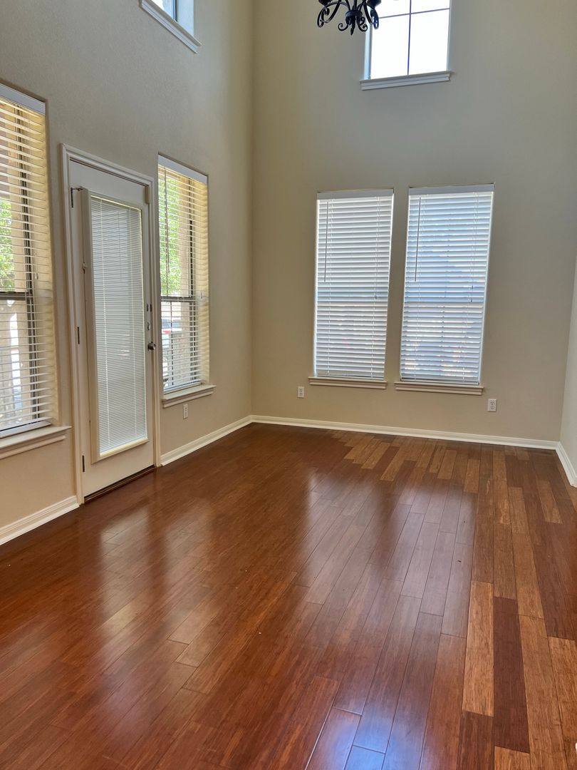 Townhouse for rent at 11400 W Parmer Lane, Cedar Park, TX 78613