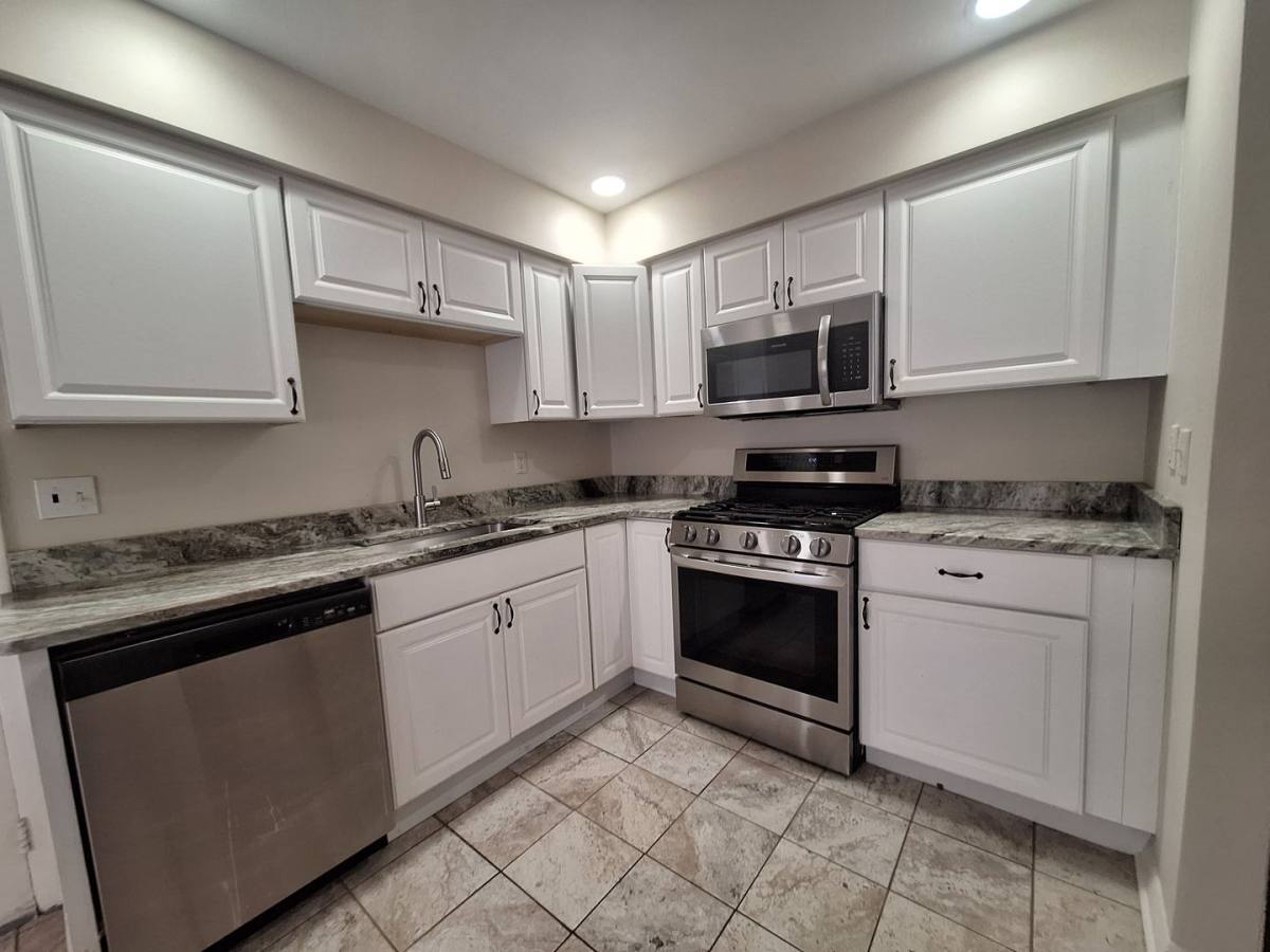 House for rent at 32834 Rosenbusch, Warren, MI 48088
