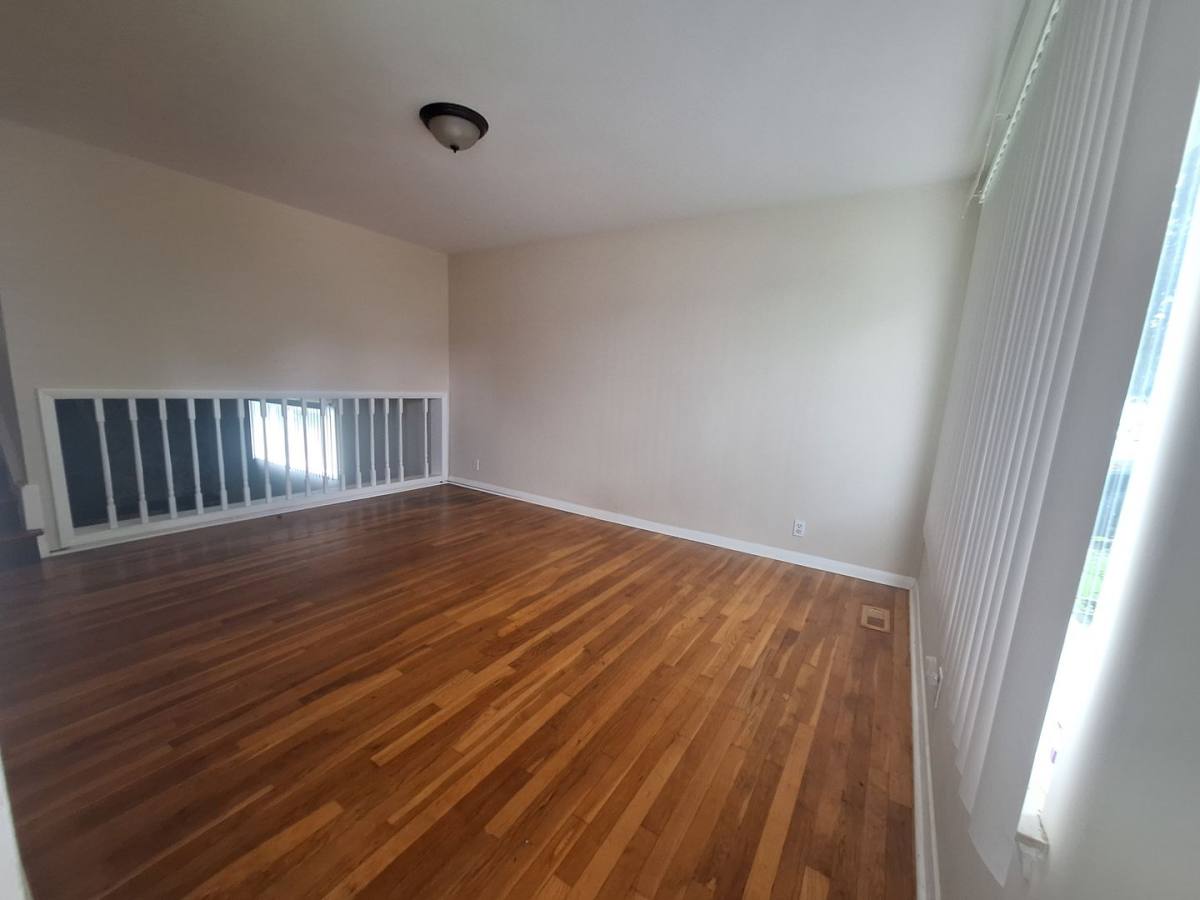 House for rent at 32834 Rosenbusch, Warren, MI 48088