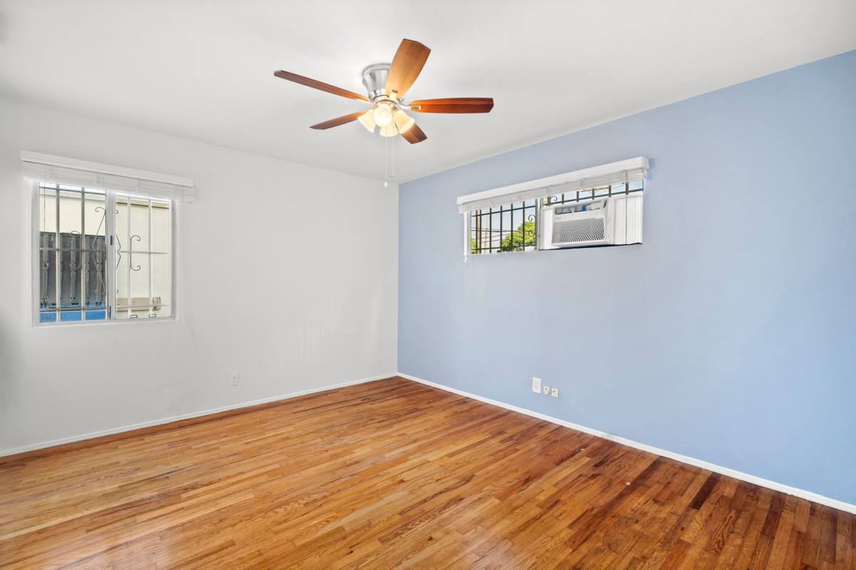 Apartment for rent at 1408 - 1412 Centinela Ave, Inglewood, CA 90302