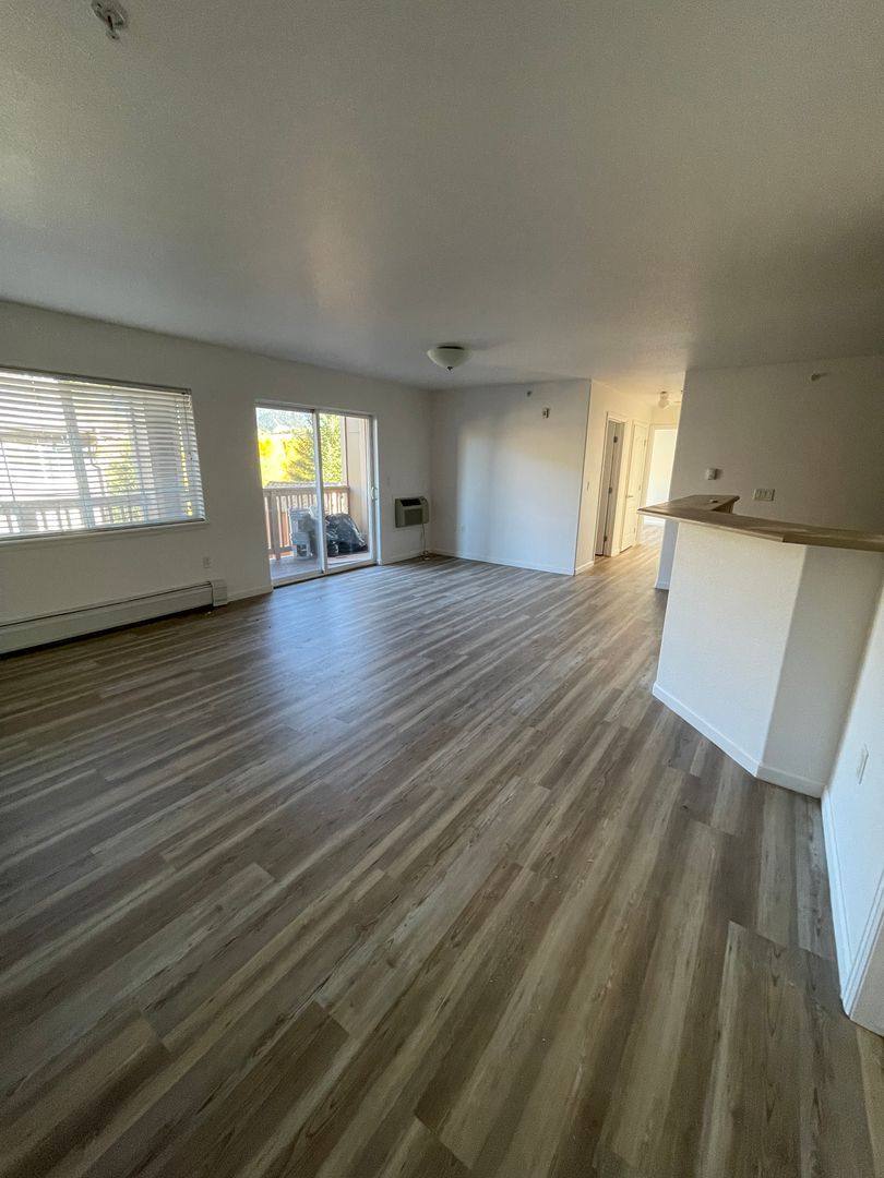Condo for rent at 326 Riverview Dr, New Castle, CO 81647