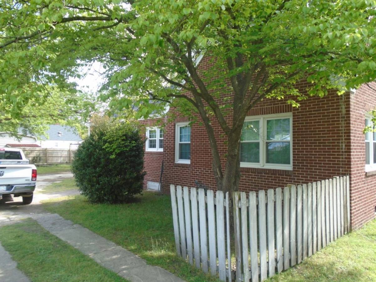 House for rent at 308 Harris Ave, Raeford, NC 28376