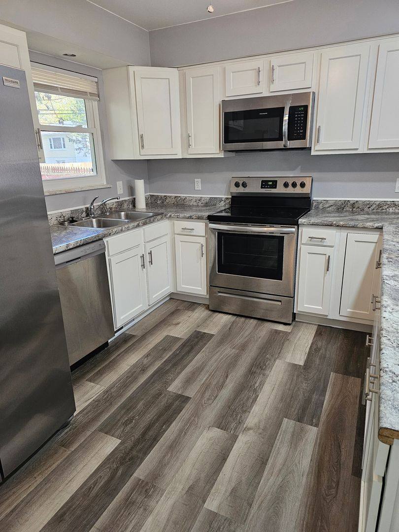 Apartment for rent at 120 122 Sandridge Rd, Bowling Green, OH 43402