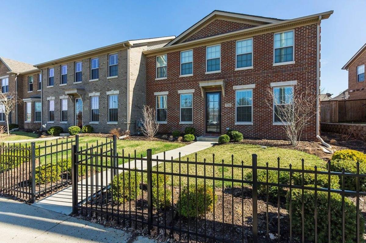 Townhouse for rent at 3218 Beaumont Centre Circle, Lexington, KY 40513