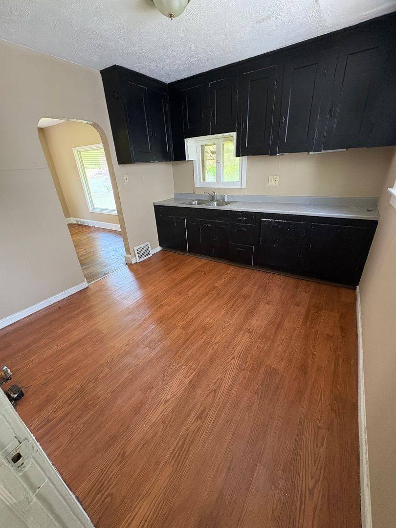 House for rent at 4960 E 84th St, Cleveland, OH 44125